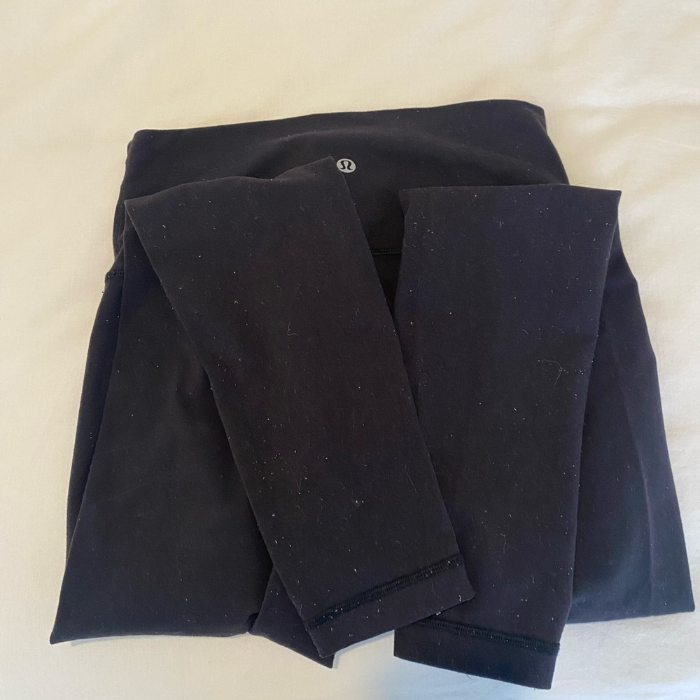 Black lululemon leggings